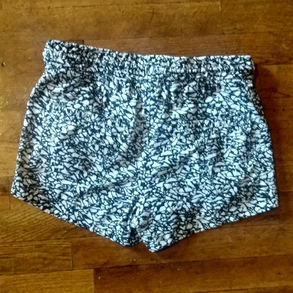 Lululemon Breakaway Short (3") - Picture 2 of 4